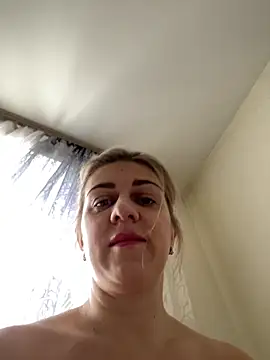 Lusi Luxary online show from 11.13.25