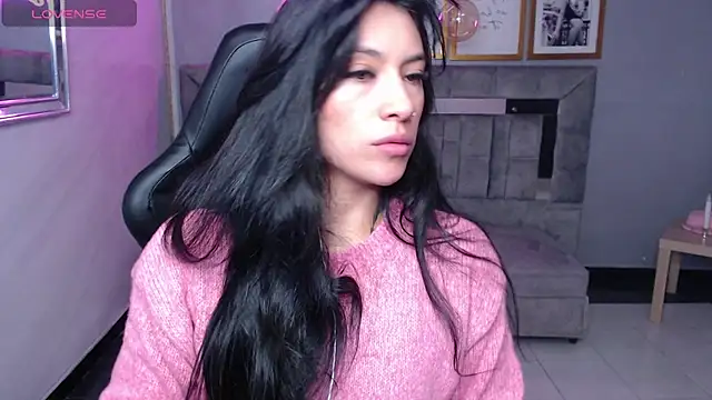 Isabella Collen v online show from 11.17.25