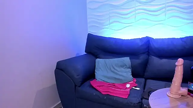 Gabriellacox online show from 03.15.25