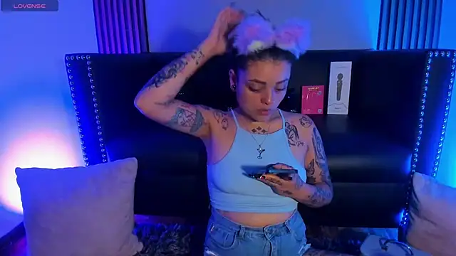 ChloeAllennn online show from 01.18.26