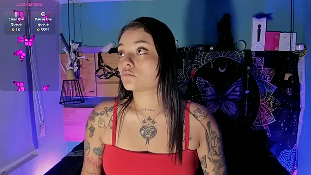 Snapshot of ChloeAllennn chatting on 05.24.26 ChloeAllennn online show from 05.24.26