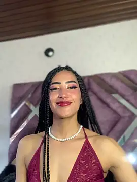 MichelleDiaz Pink online show from 02.22.25