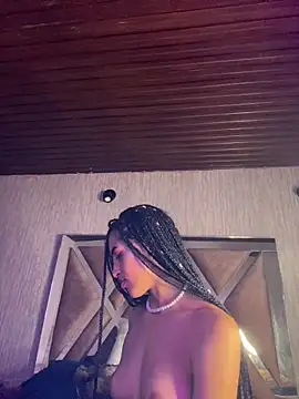 MichelleDiaz Pink online show from 03.18.25