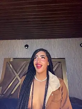 MichelleDiaz Pink online show from 03.22.25