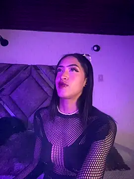 MichelleDiaz Pink online show from 11.20.25