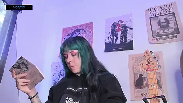 Hisato111 online show from 11.14.25