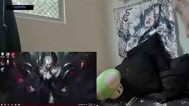 Hisato111 online show from 12.21.25