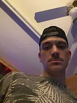 Polaroid White online show from 11.07.25