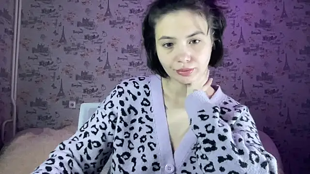 Snapshot of Just_Scarlet_ chatting on 10.19.25 Just Scarlet online show from 10.19.25