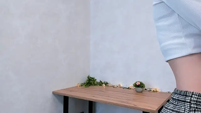 FloraEves online show from 03.01.25