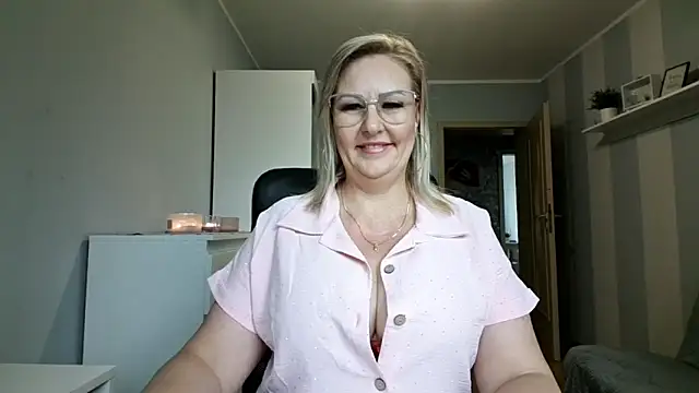 DianaLive online show from 05.18.26
