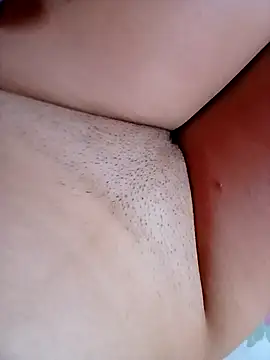 Snapshot of meddy_delicinha chatting on 11.14.25 meddy delicinha online show from 11.14.25