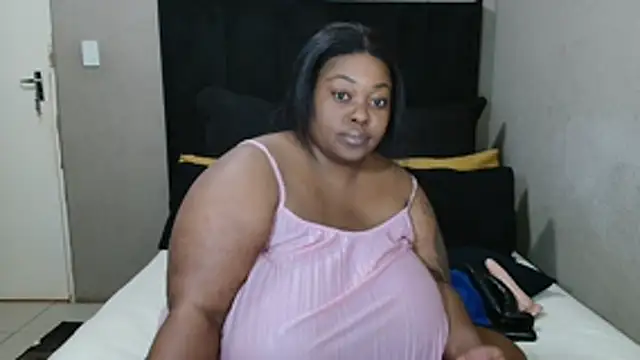Snapshot of Lusty_N_Busty chatting on 06.05.26 Lusty N Busty online show from 06.05.26