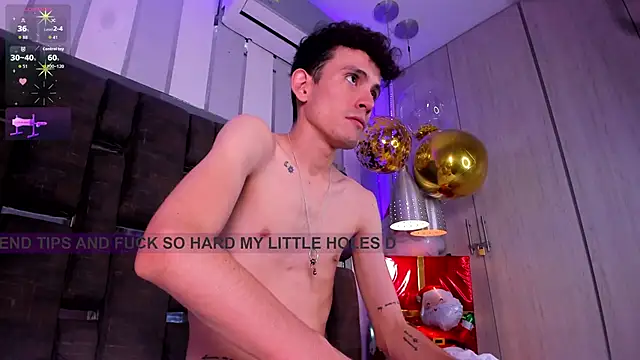 ValentinoMoreti online show from 12.18.25