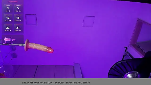 ValentinoMoreti online show from 12.19.25