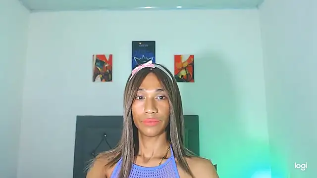 Snapshot of red_veltet chatting on 03.11.26 red veltet online show from 03.11.26