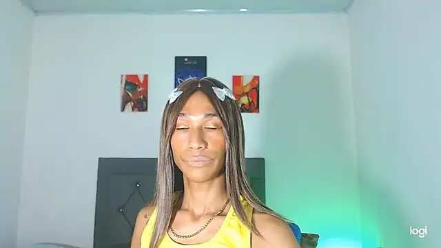 Snapshot of red_veltet chatting on 03.18.26 red veltet online show from 03.18.26