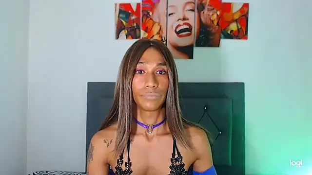 Snapshot of red_veltet chatting on 04.15.26 red veltet online show from 04.15.26