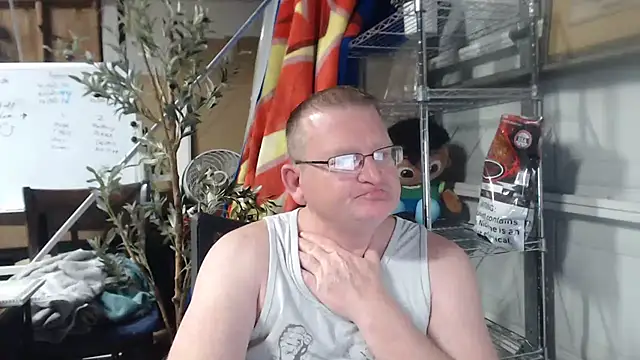 Randomoldguy615 online show from 03.11.25