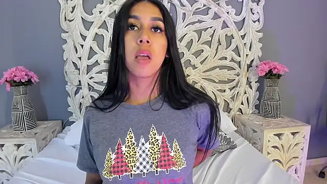 AnnieGibbyns online show from 04.28.26