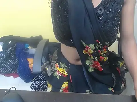 Reena600 online show from 02.24.25