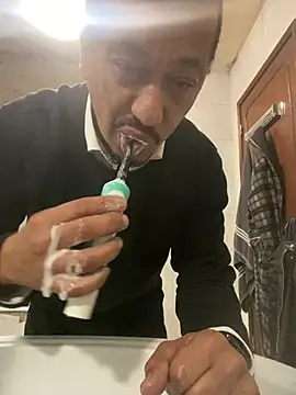 rogerdik76 online show from 01.14.26