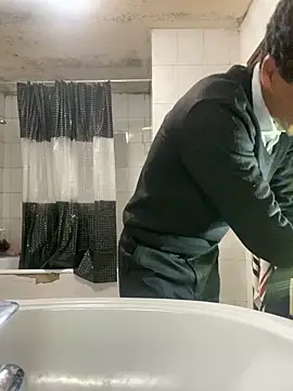 Snapshot of rogerdik76 chatting on 02.10.26 rogerdik76 online show from 02.10.26