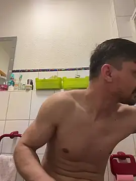 Snapshot of Marius-Ioana28 chatting on 02.28.25 Marius-Ioana28 online show from 02.28.25