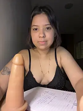 KiaraCut online show from 03.29.26