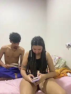 Snapshot of KiaraCut chatting on 06.19.26 KiaraCut online show from 06.19.26