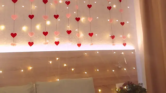 Snapshot of IvyAngel chatting on 03.08.26 IvyAngel online show from 03.08.26