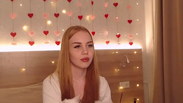 Snapshot of IvyAngel chatting on 04.15.26 IvyAngel online show from 04.15.26