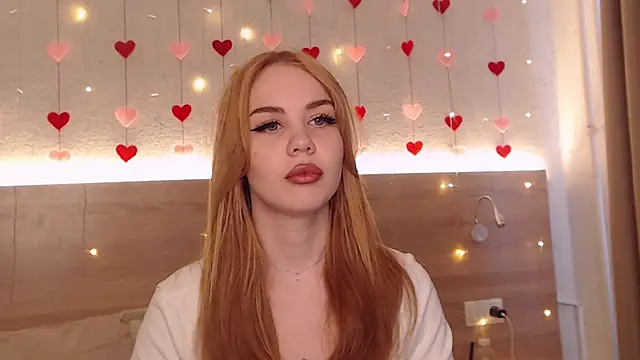 Snapshot of IvyAngel chatting on 04.20.26 IvyAngel online show from 04.20.26