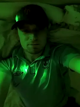 Snapshot of great_feeling chatting on 02.25.25 great feeling online show from 02.25.25