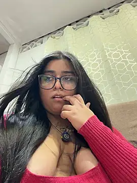Snapshot of virginbrunette99 chatting on 07.08.26 virginbrunette99 online show from 07.08.26
