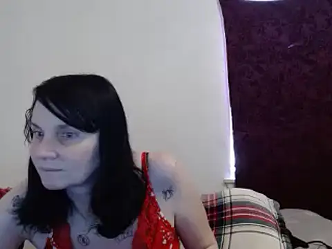 Hotmodel1984 online show from 01.06.25