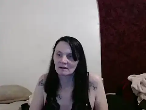 Hotmodel1984 online show from 03.13.25