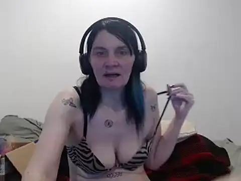 Hotmodel1984 online show from 06.03.26