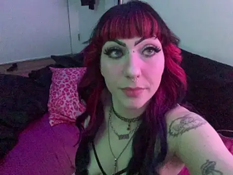 ChrryFoxx online show from 04.16.26