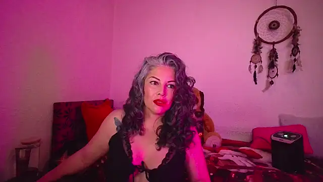 Snapshot of Victoria_Lover chatting on 01.10.26 Victoria Lover online show from 01.10.26