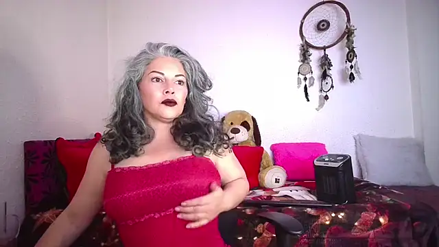 Snapshot of Victoria_Lover chatting on 01.13.26 Victoria Lover online show from 01.13.26