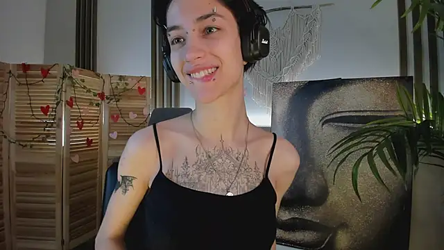 Snapshot of lisbatsyy chatting on 03.05.25 lisbatsyy online show from 03.05.25