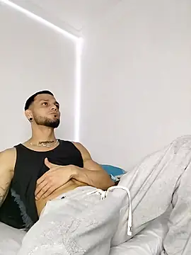 Snapshot of morenosiam chatting on 03.27.26 morenosiam online show from 03.27.26