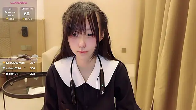 Snapshot of Xiaoxia-Baby chatting on 03.01.25 Xiaoxia-Baby online show from 03.01.25