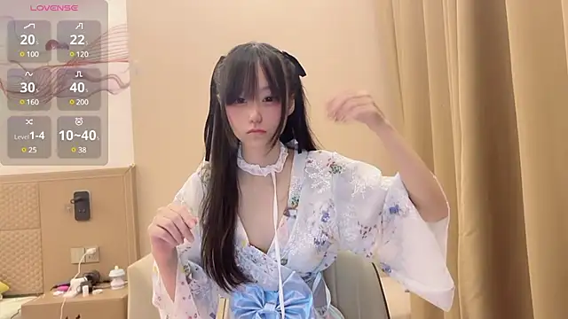 Snapshot of Xiaoxia-Baby chatting on 03.09.25 Xiaoxia-Baby online show from 03.09.25