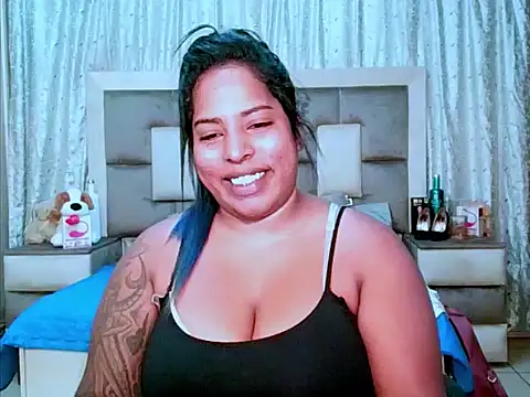 Snapshot of indiantopaz694u chatting on 03.08.25 indiantopaz694u online show from 03.08.25