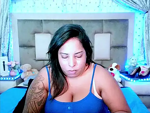 Snapshot of indiantopaz694u chatting on 09.12.25 indiantopaz694u online show from 09.12.25