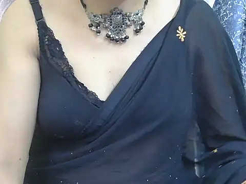 Lovely Manvi online show from 11.02.25