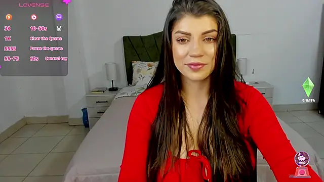 Snapshot of camila_tailors chatting on 03.18.25 camila tailors online show from 03.18.25