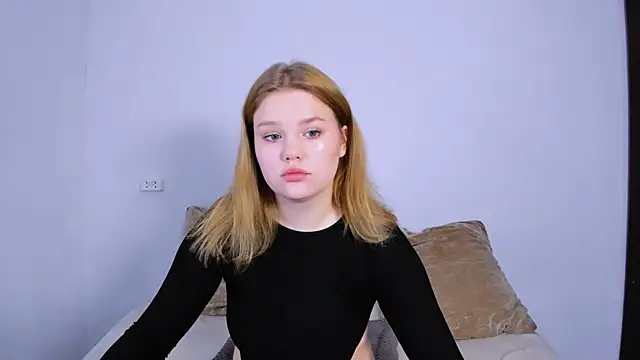 LaseyMoon online show from 10.21.25